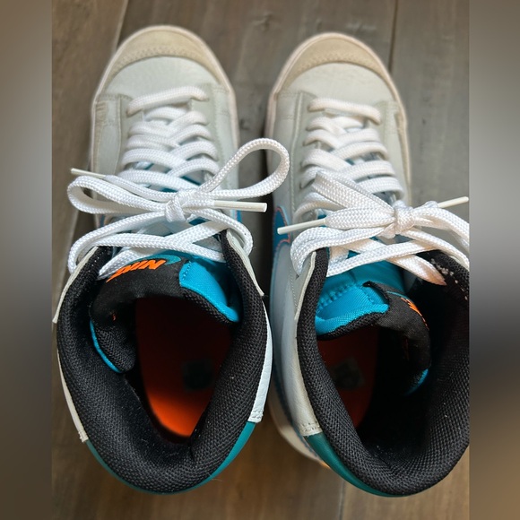 Nike Blazer Mid 77 Grey Blue White Orange Youth 5 - Picture 2 of 5